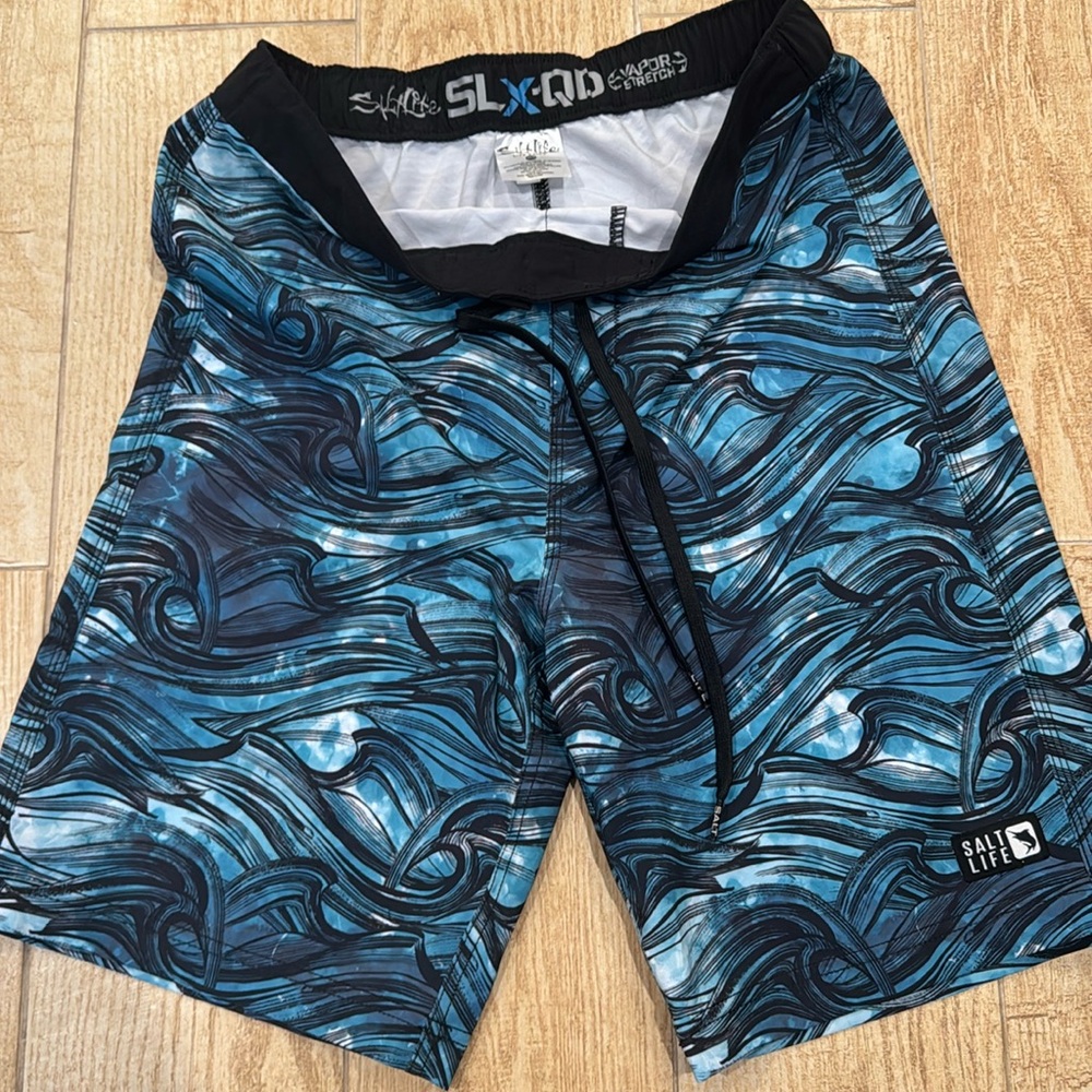 Salt life swim trunks xL